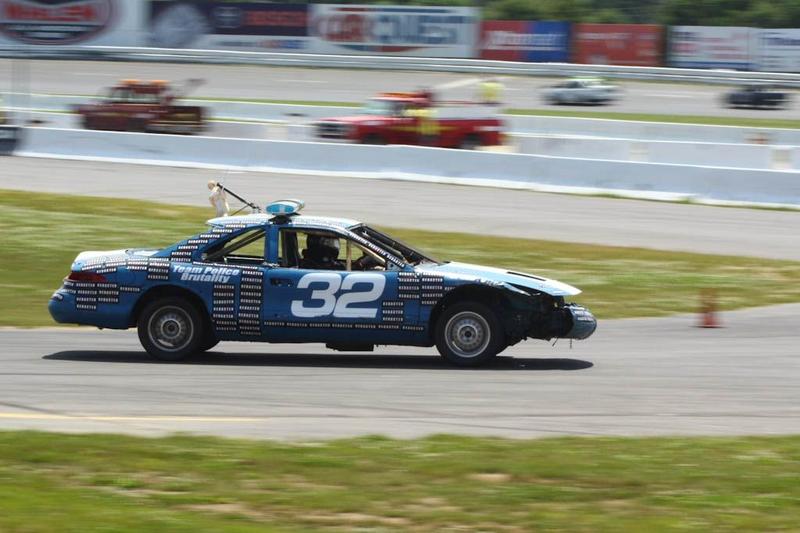 Illustration for article titled The 24 Hours Of LeMons New England 2009 Über Gallery, Part 2